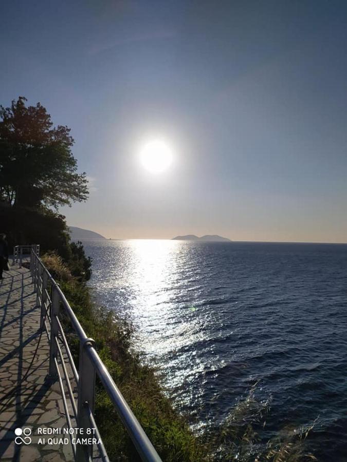 Aneta'S Beach House Vlorë Екстериор снимка