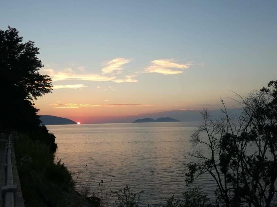 Aneta'S Beach House Vlorë Екстериор снимка