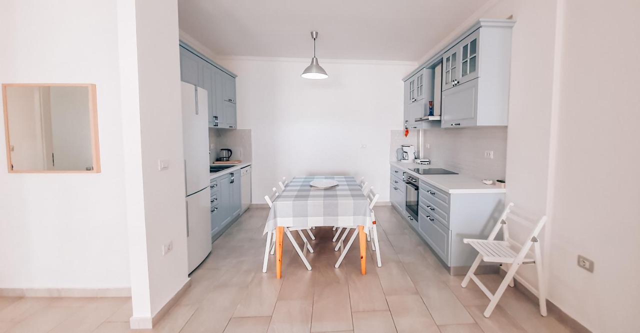 Aneta'S Beach House Vlorë Екстериор снимка